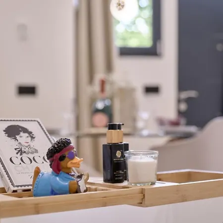 Daire Romantic N1 Oceanografico Virkin *