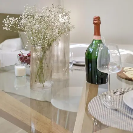 Romantic N1 Oceanografico Virkin * Valensiya